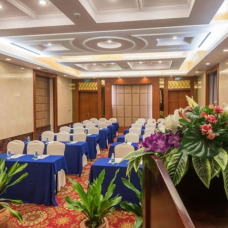 Sanya Baohong Shanghai Huating Boutique Hotel Exterior photo