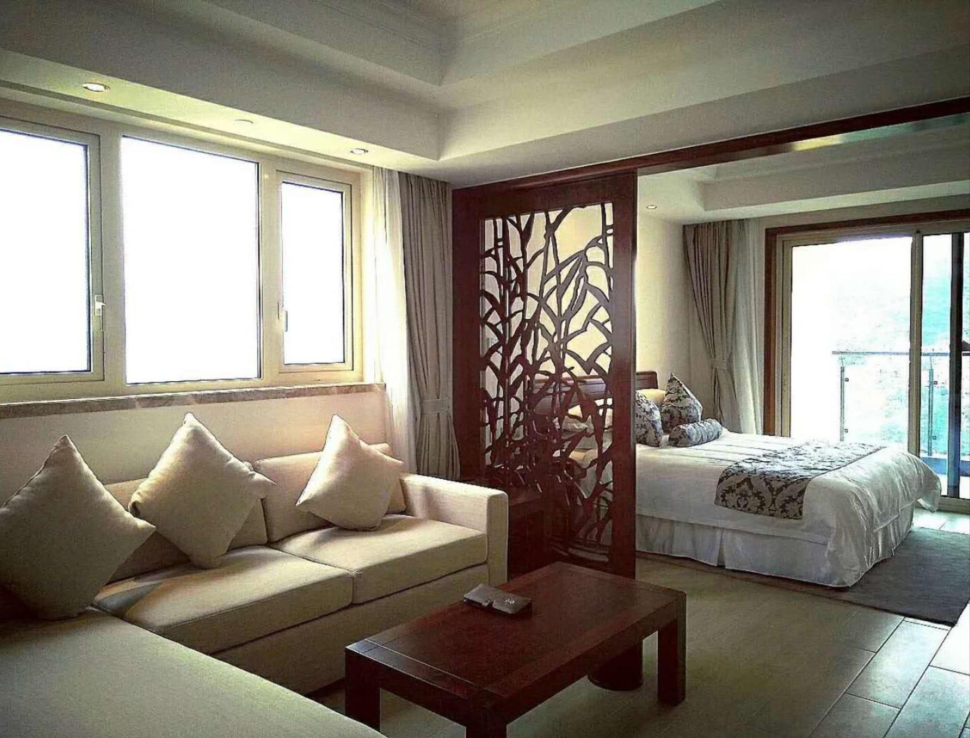 Sanya Baohong Shanghai Huating Boutique Hotel Exterior photo